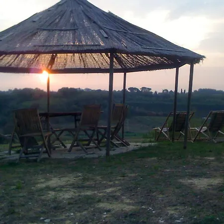 Tuscan ラーリ